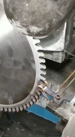 锯片齿轮淬火用高频加热机