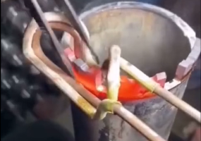 看看钻头锯片上的合金是怎么焊接上去，又是怎么拆卸下来的
