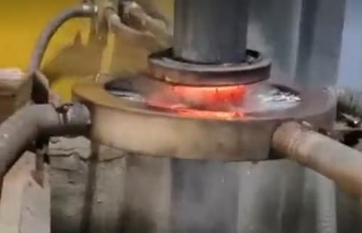 中频感应淬火设备钢棒加热淬火