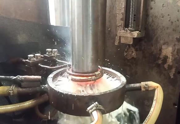 高频淬火设备磨具导柱高频表面淬火车间实拍